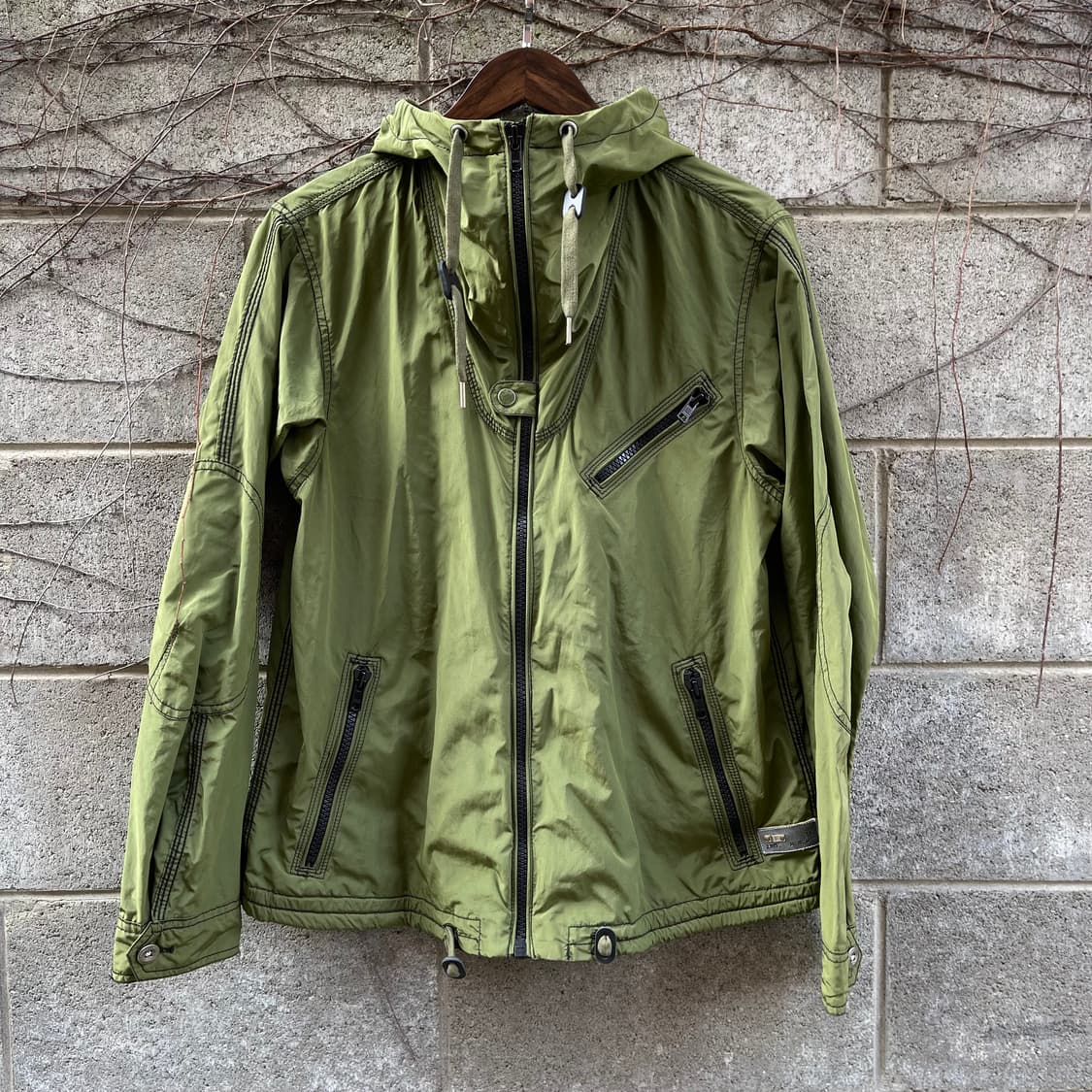 [S] Diesel 블랙스티치 나일론 윈드자켓 (95) 상품이미지1