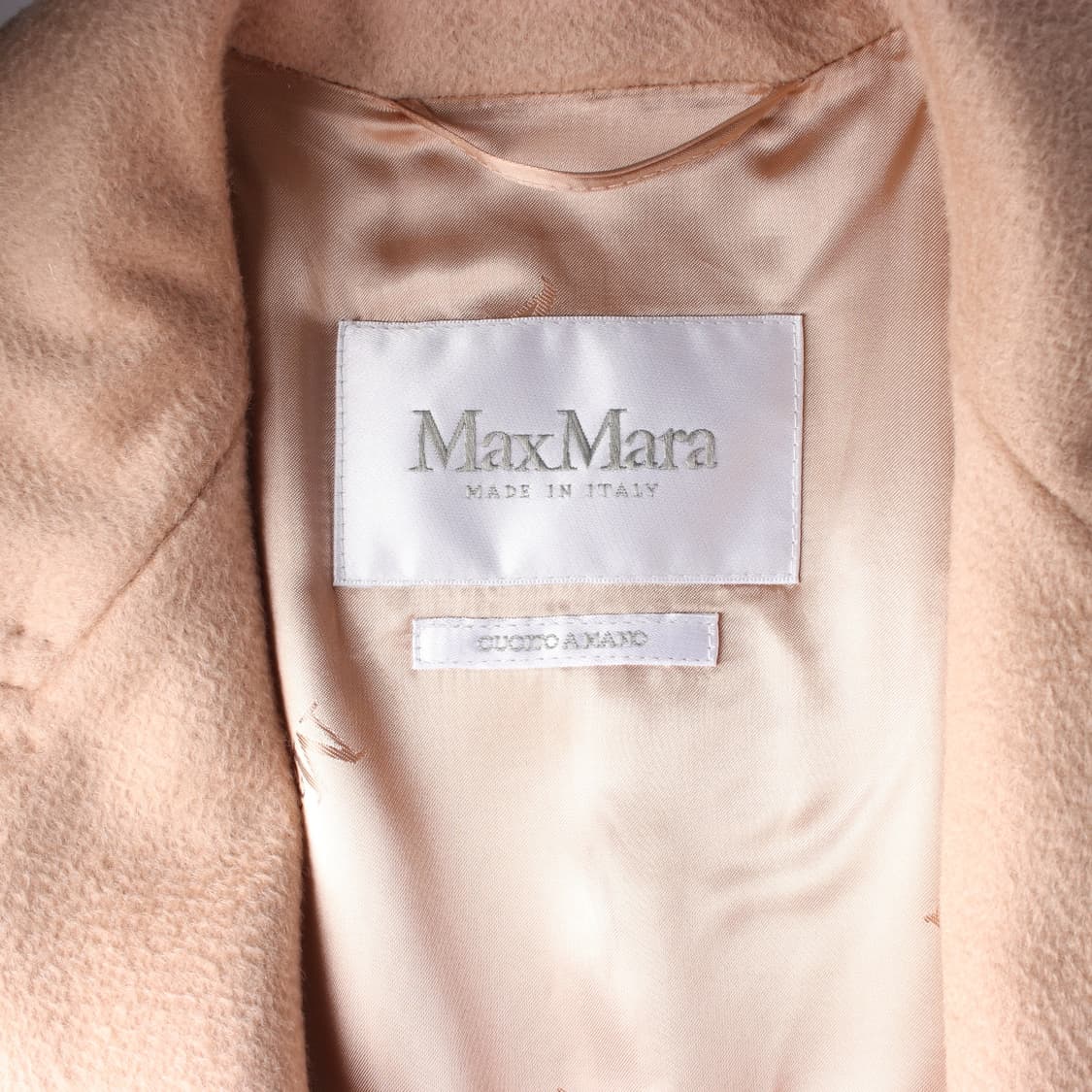 막스마라 체인 디테일 캐시미어 100% 벨티드 코트 상품이미지3