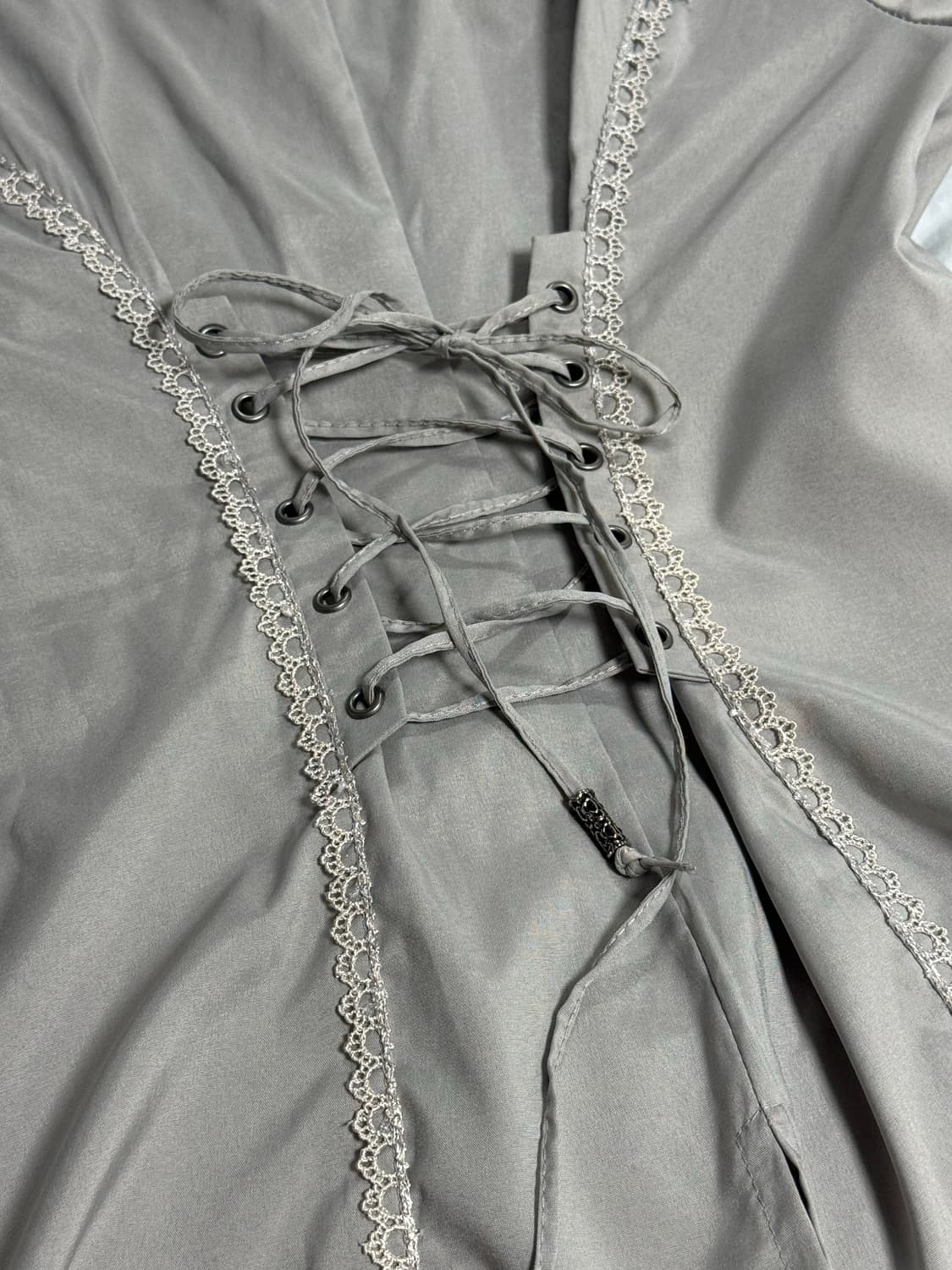 오즈온 ozz on 빈티지 레이스 반팔 블라우스 그레이 상품이미지7