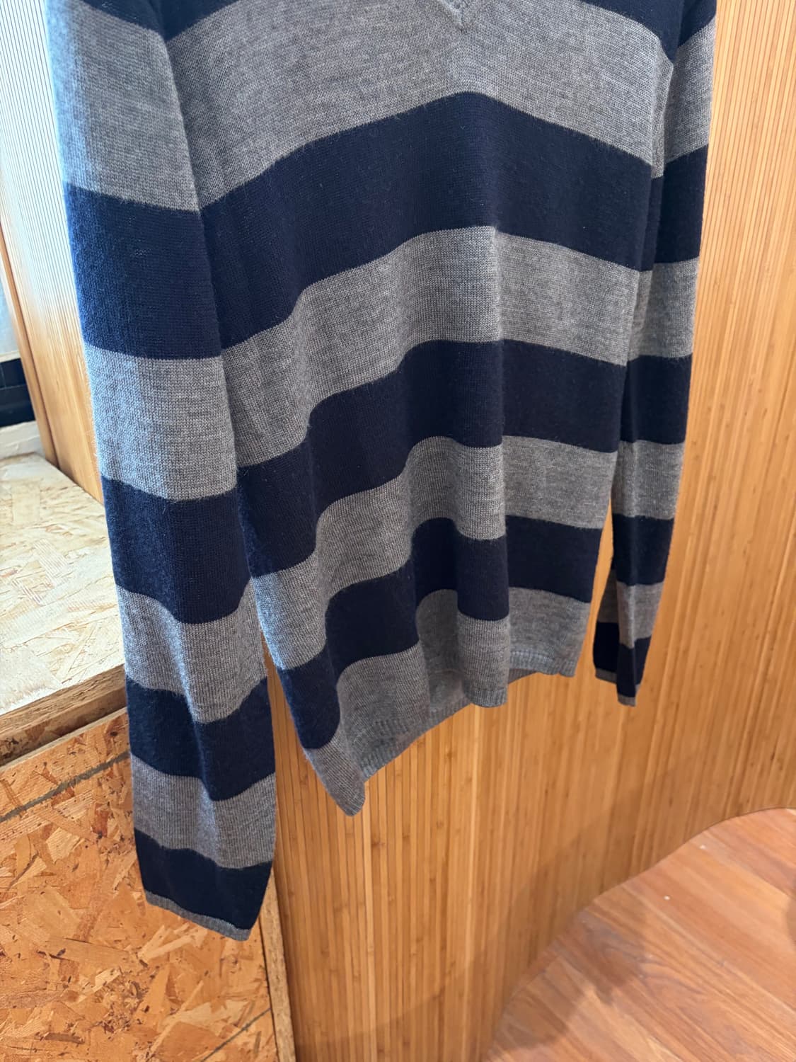 COMME ÇA ISM Stipre V neck Knit 상품이미지2