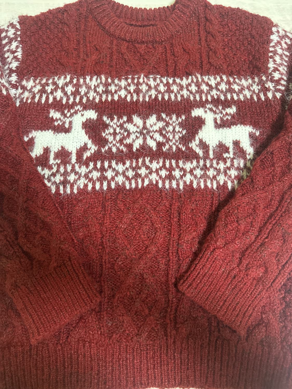 에이블리 꽃사슴 눈꽃 노르딕 꽈배기 루즈핏 니트 빨강색 상품이미지1