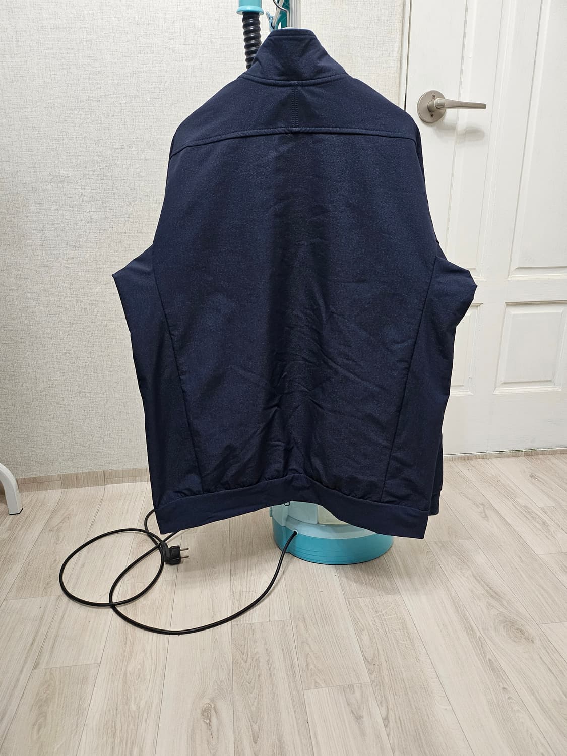 (115)3XL☆초희귀☆아디다스 에센셜3st우븐2중지퍼[네이비]트랙탑져지 상품이미지7