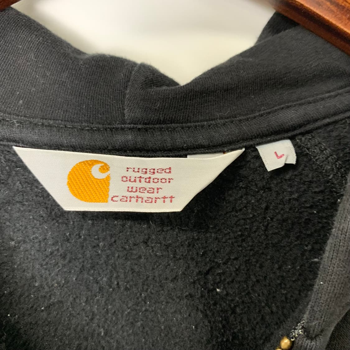 칼하트 손목로고 블랙 후드집업 상품이미지6