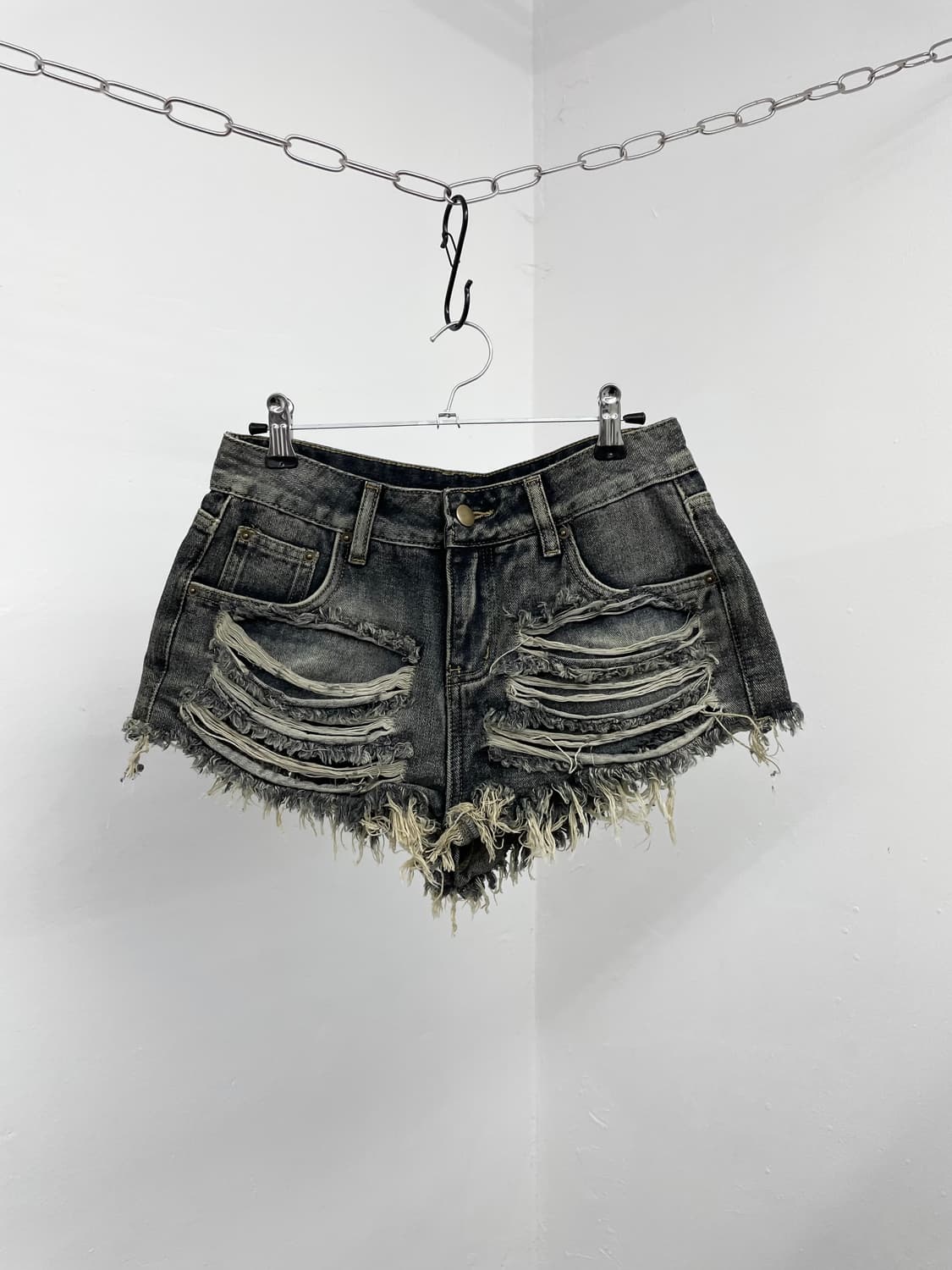 데미지 워싱 숏츠 상품이미지1