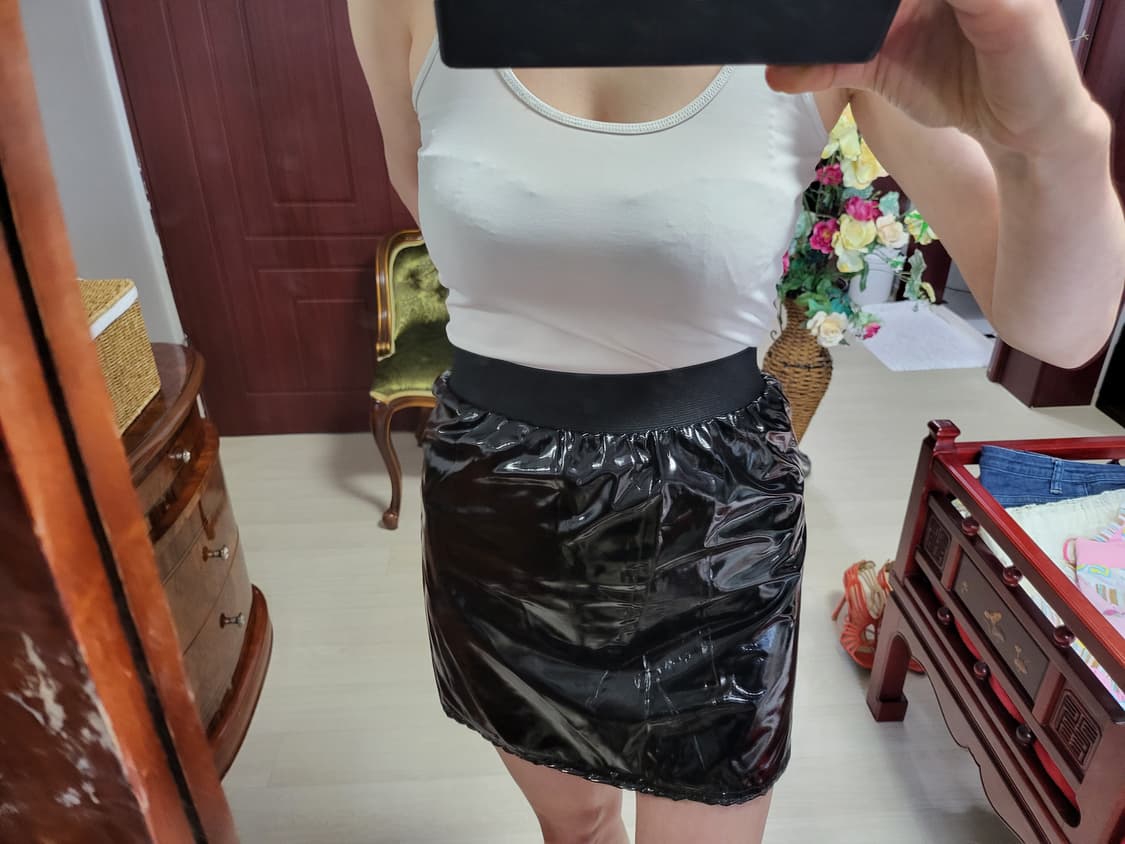 영국 구매 에나멜 비닐 소재 밴딩 스컷  상품이미지3