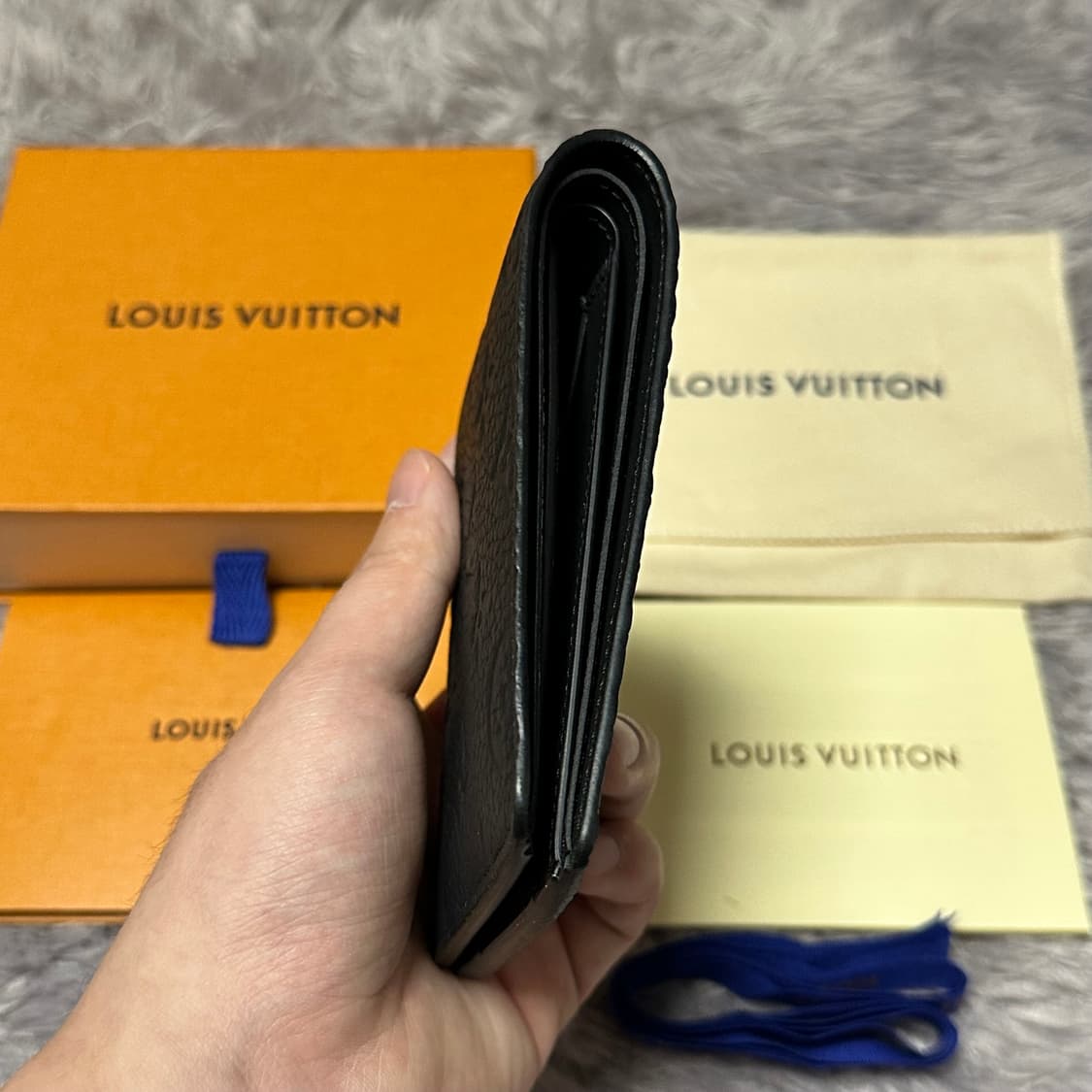 [풀구성] 루이비통 이클립스 토뤼옹 멀티플 월릿 반지갑 블랙 상품이미지4