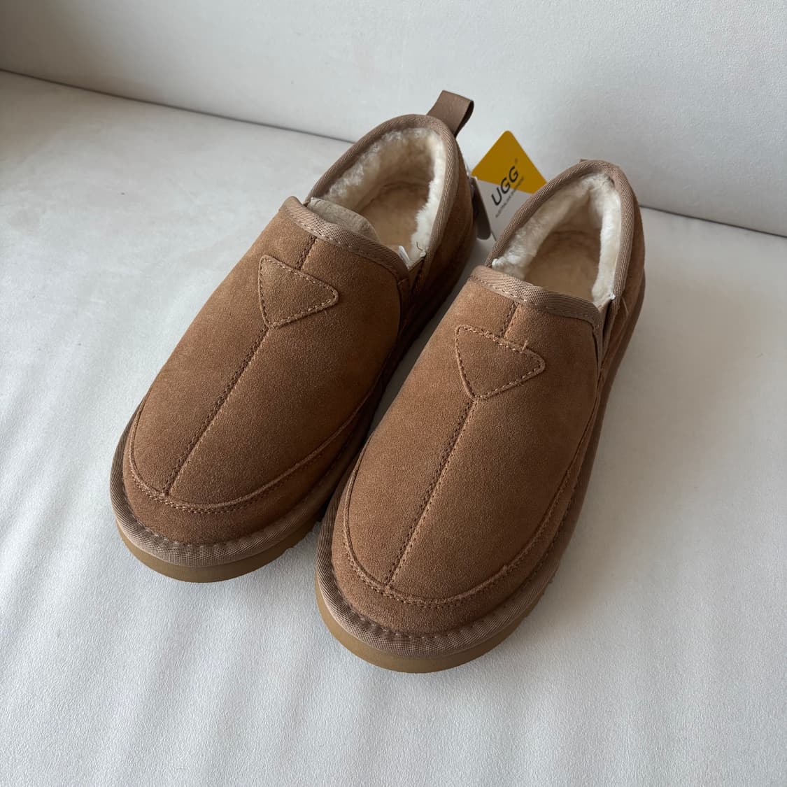 어그 슬립온 체스넛 255 상품이미지1