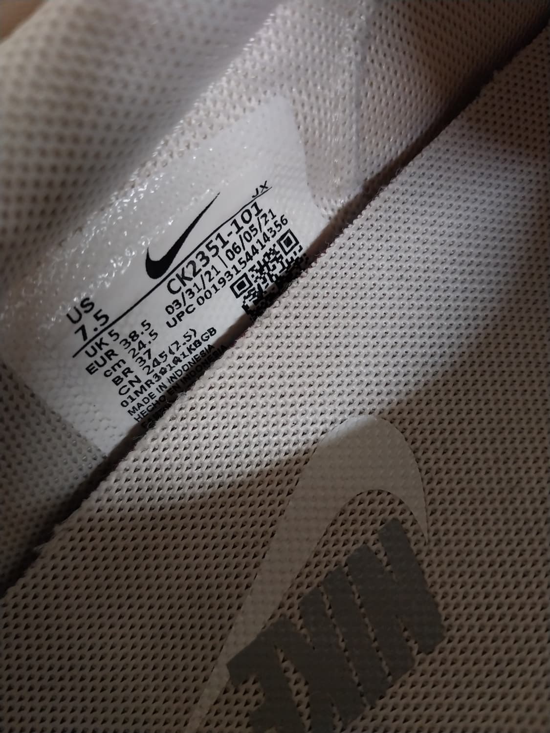 여성 나이키 데이브레이크 써밋화이트 운동화 (245) 상품이미지9