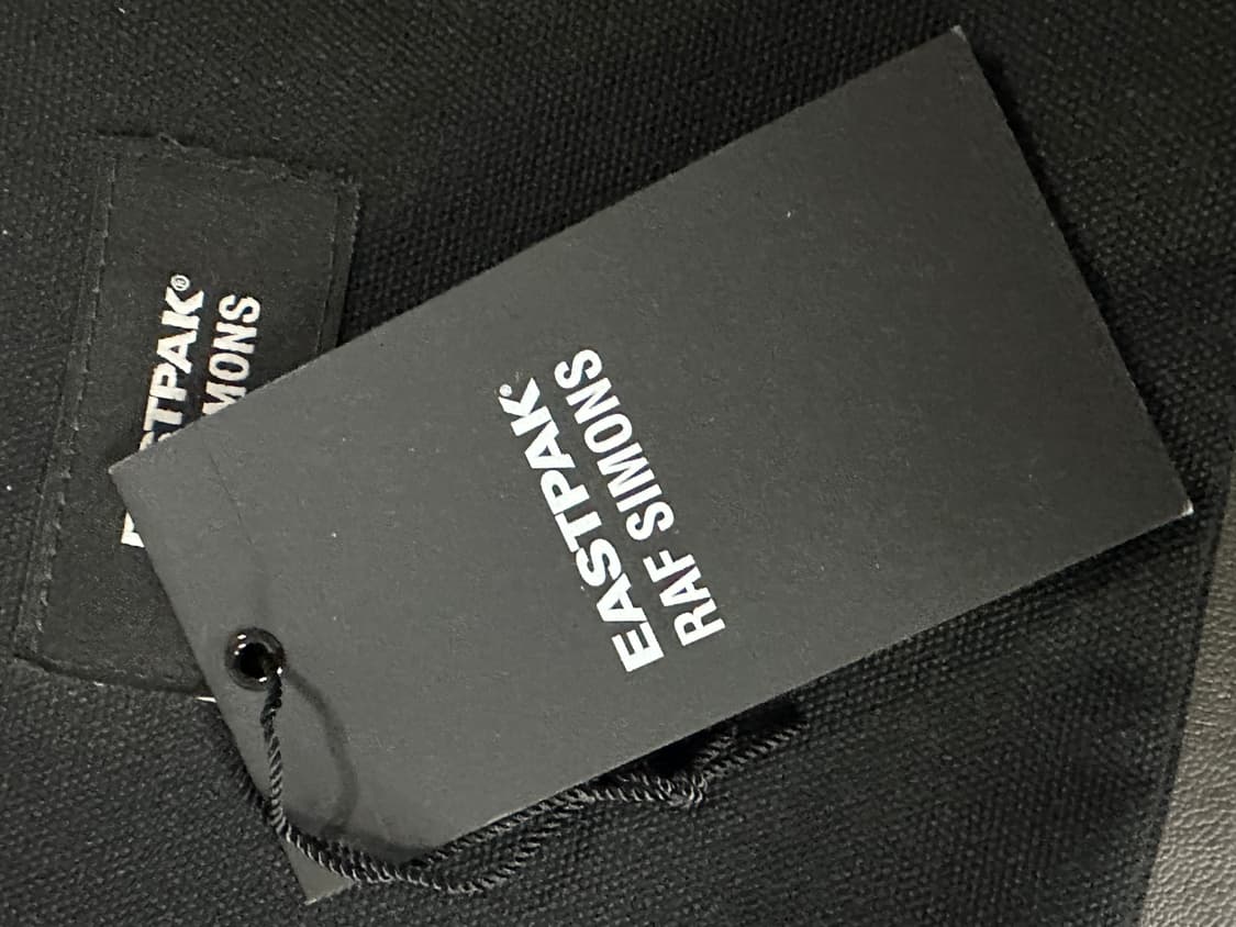 라프시몬스 이스트팩 크로스백 상주곶감 상품이미지5