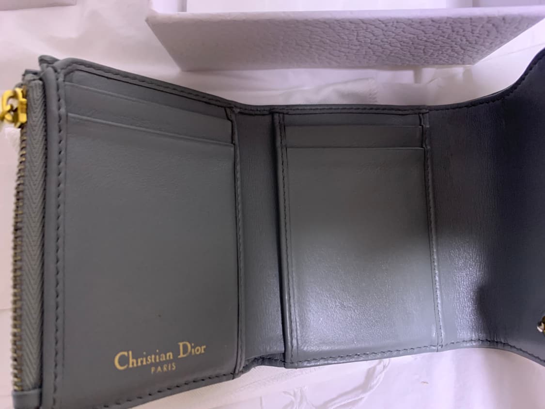 디올 Saddle Lotus 지갑 그레이 / 풀박스 상품이미지2