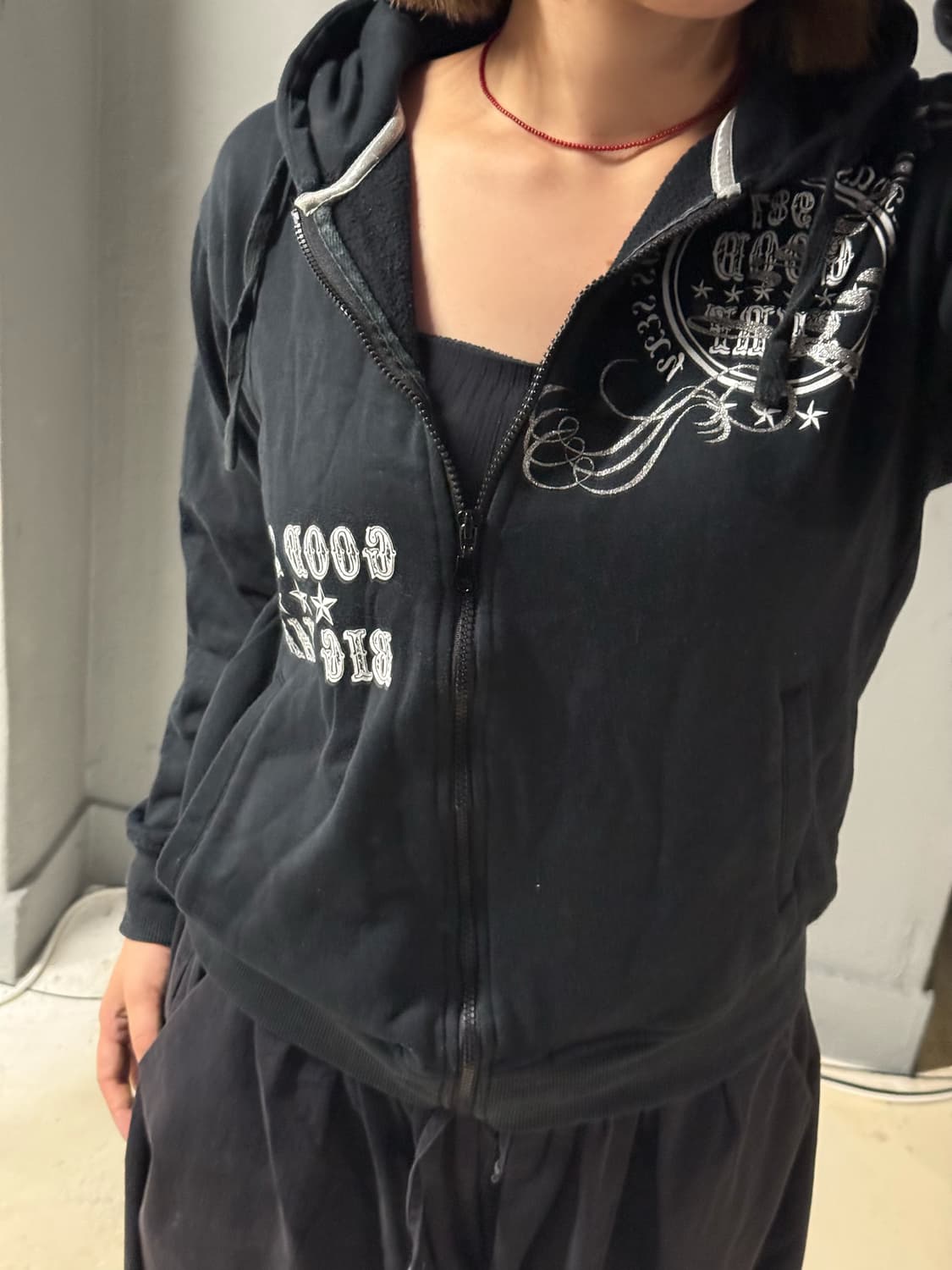 lettering detail hood zip-up 상품이미지2