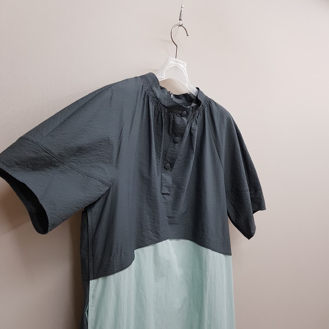 한섬 래트 2022 셔츠형 배색 원피스 82-94-160사이즈 상품이미지3