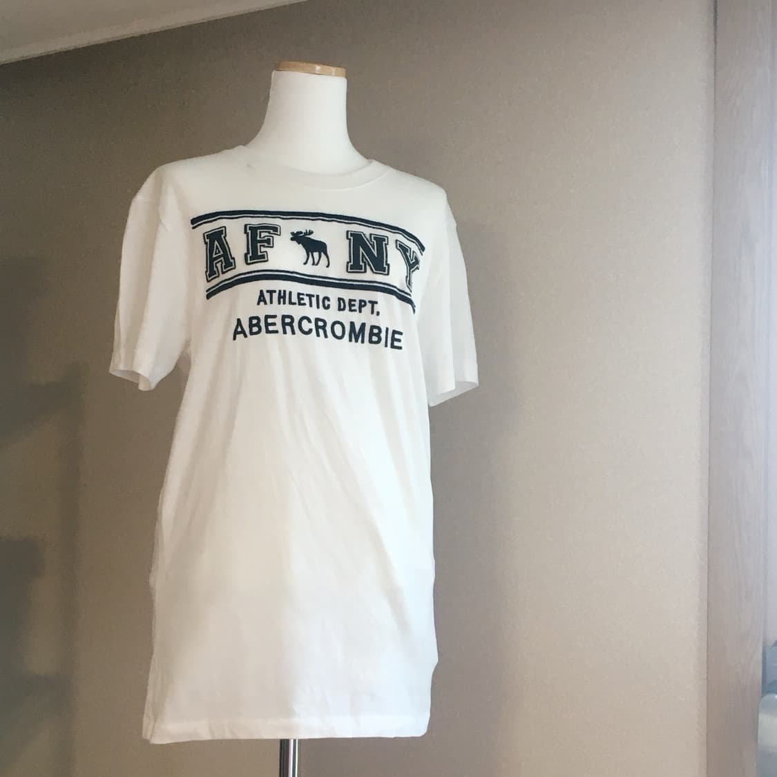 아베크롬비 화이트네이비 오버핏 반팔 상품이미지5