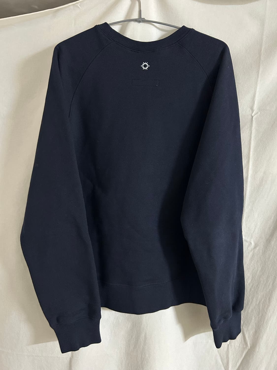 헬로선라이즈 네이비 맨투맨 상품이미지3