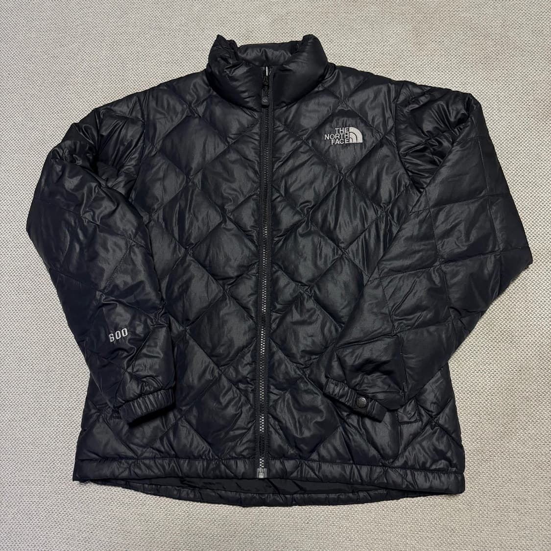 노스페이스 다이아몬드 퀄팅 600 경량패딩 상품이미지1