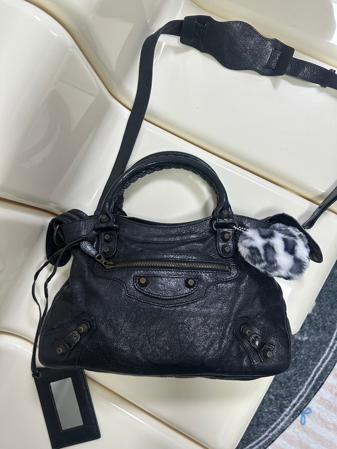 [A 정품] 발렌시아가 시티 모터백 타운 블랙 상품이미지6