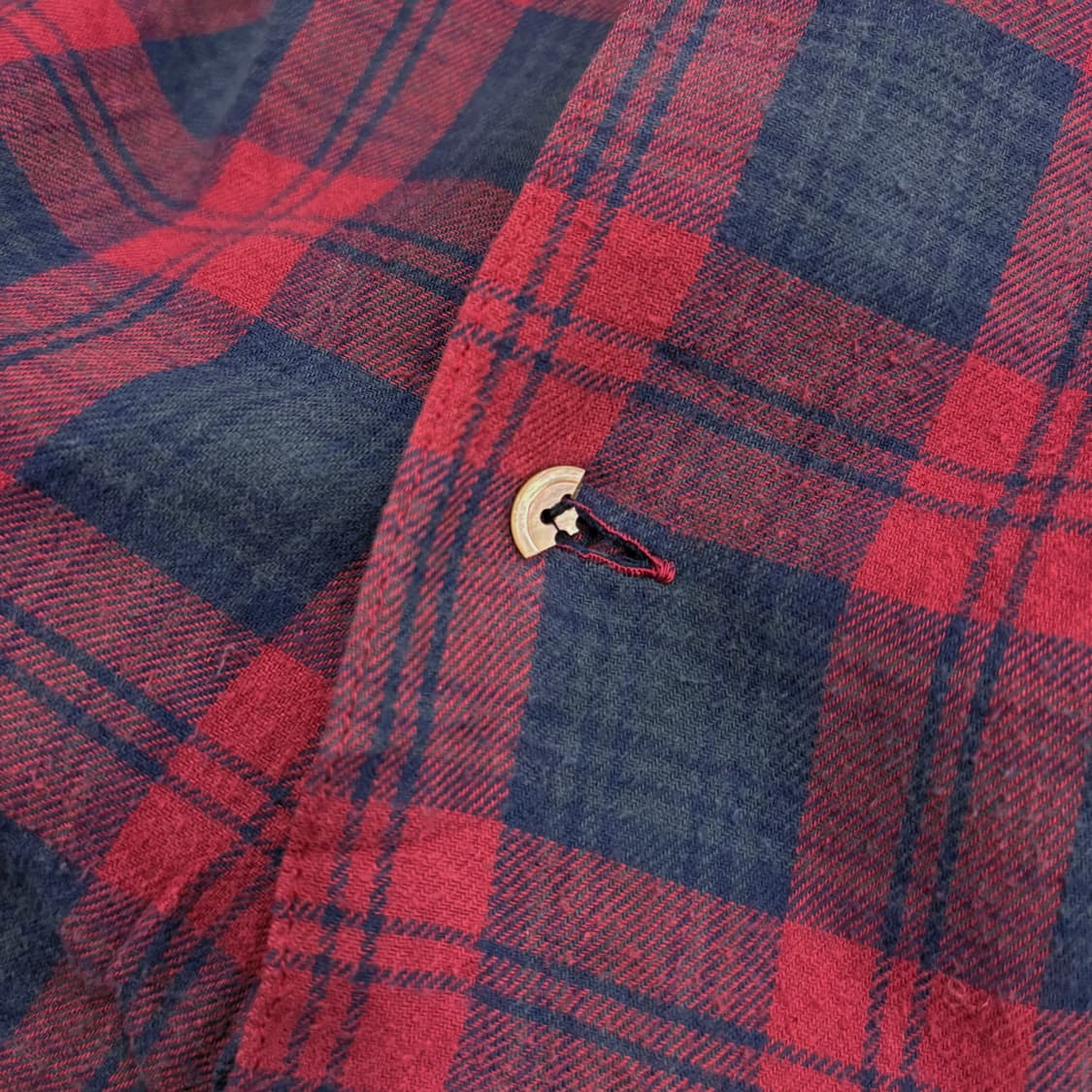 요지 야마모토 카라넥 긴팔 셔츠 일자 체크 패턴 스몰 포켓 디테일 레드 상품이미지8