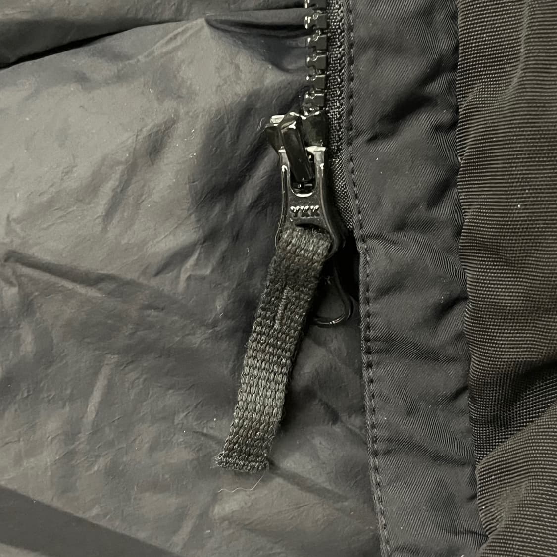 [정품/100] 스톤아일랜드 블랙 패딩 점퍼 후드 b10 상품이미지8