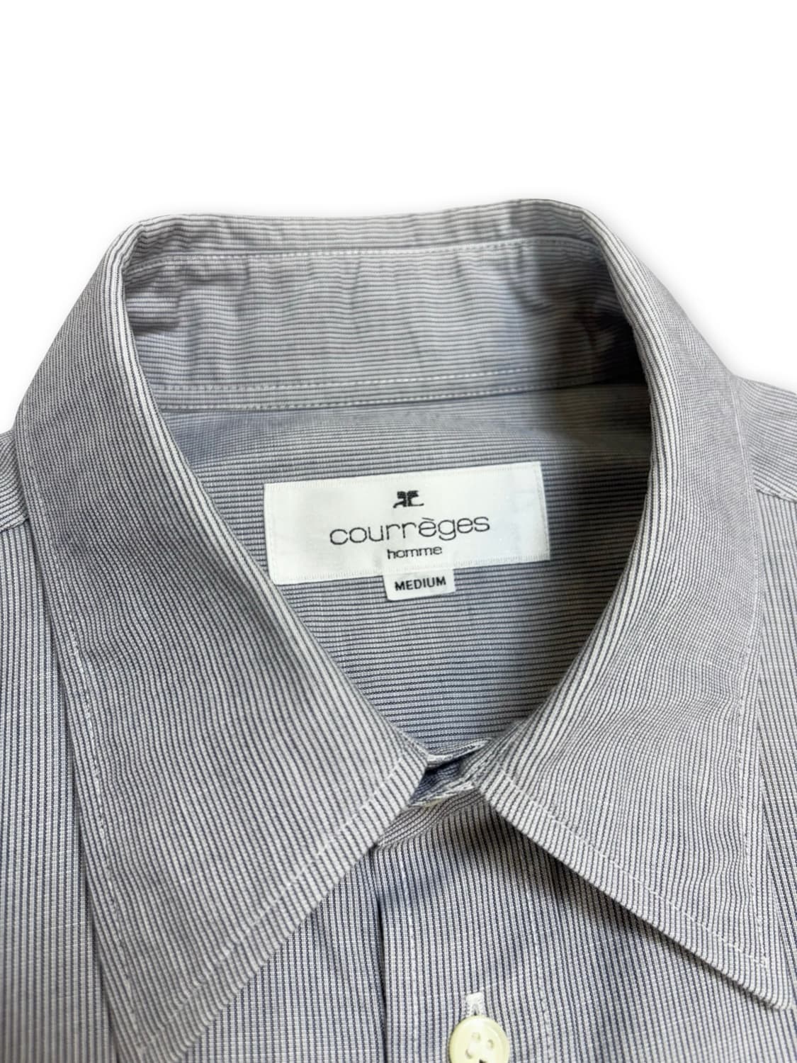 꾸레쥬 로고 셔츠 상품이미지2