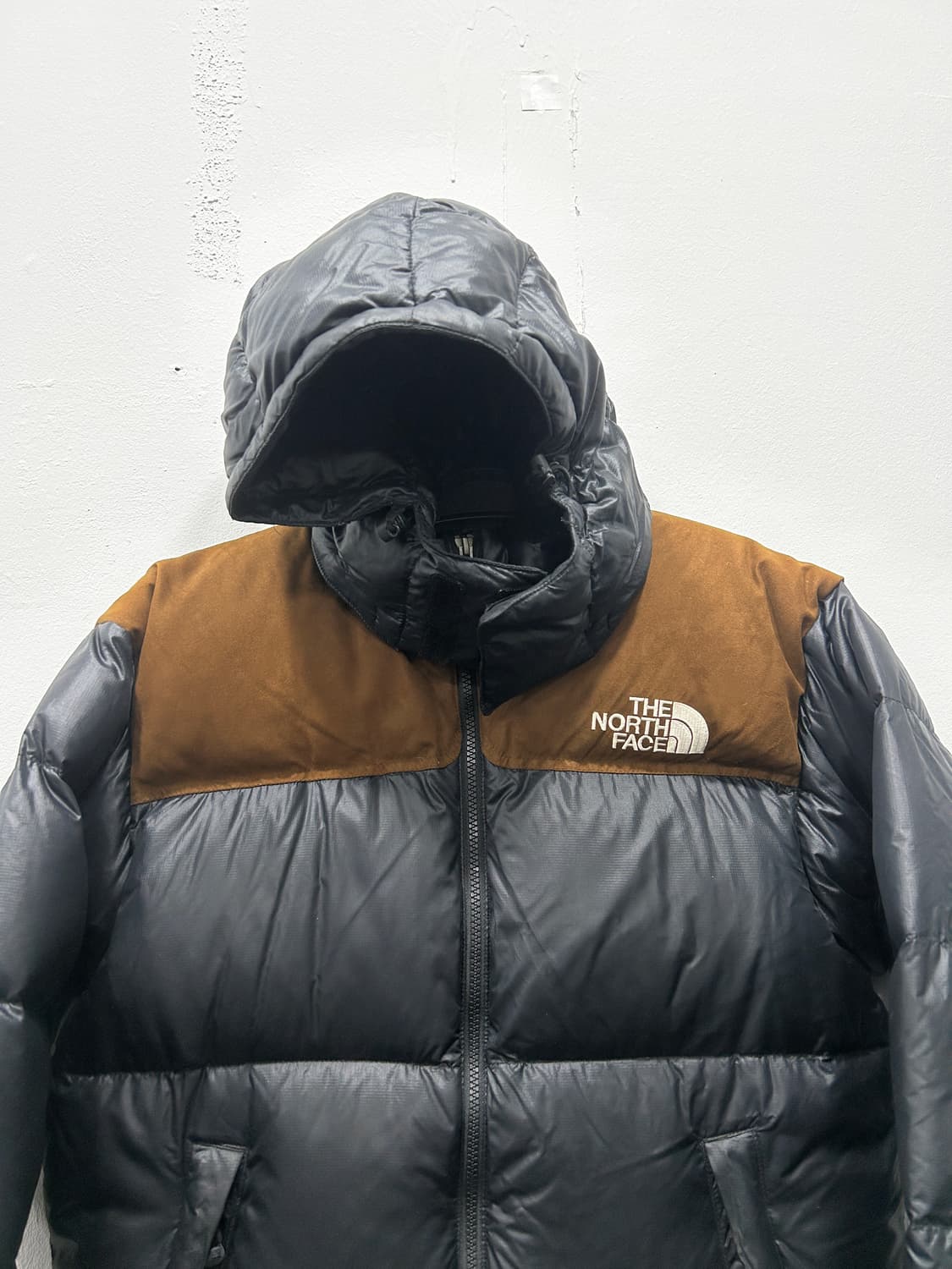 노스페이스 한정판 눕시 700LTD 구스다운 패딩 90 상품이미지3