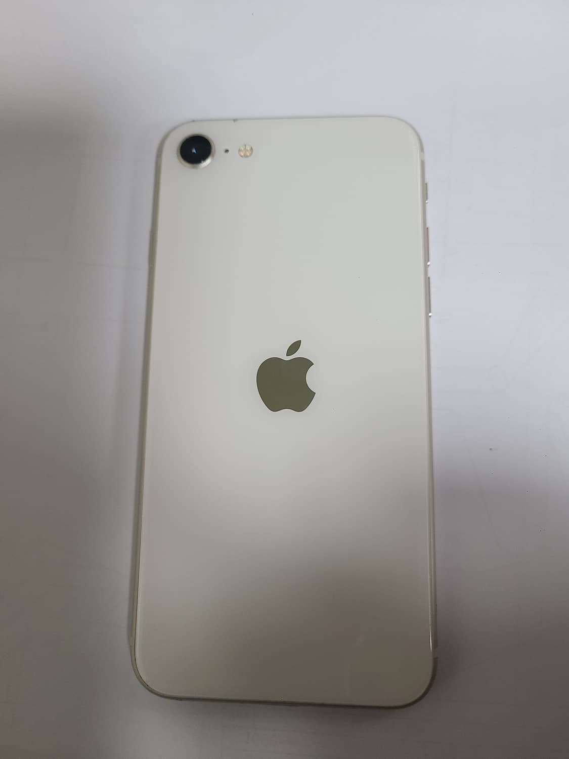 아이폰 se3 화이트 128g 한국판 배터리85 상품이미지10