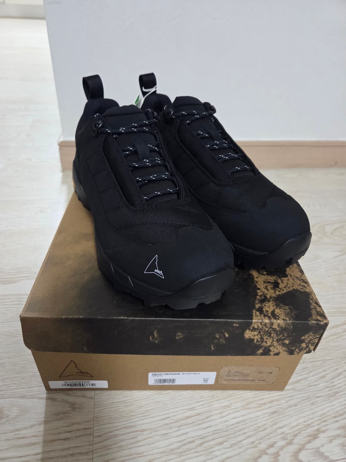 로아 하이킹 카타리나 블랙 42 상품이미지1