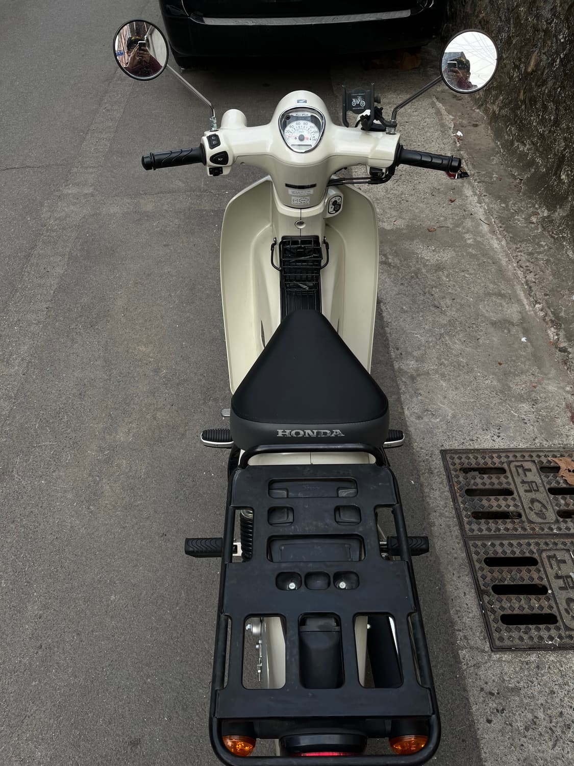 2021년식 혼다 슈퍼 커브 110 아이보리 주행거리 적다는 점 상품이미지3