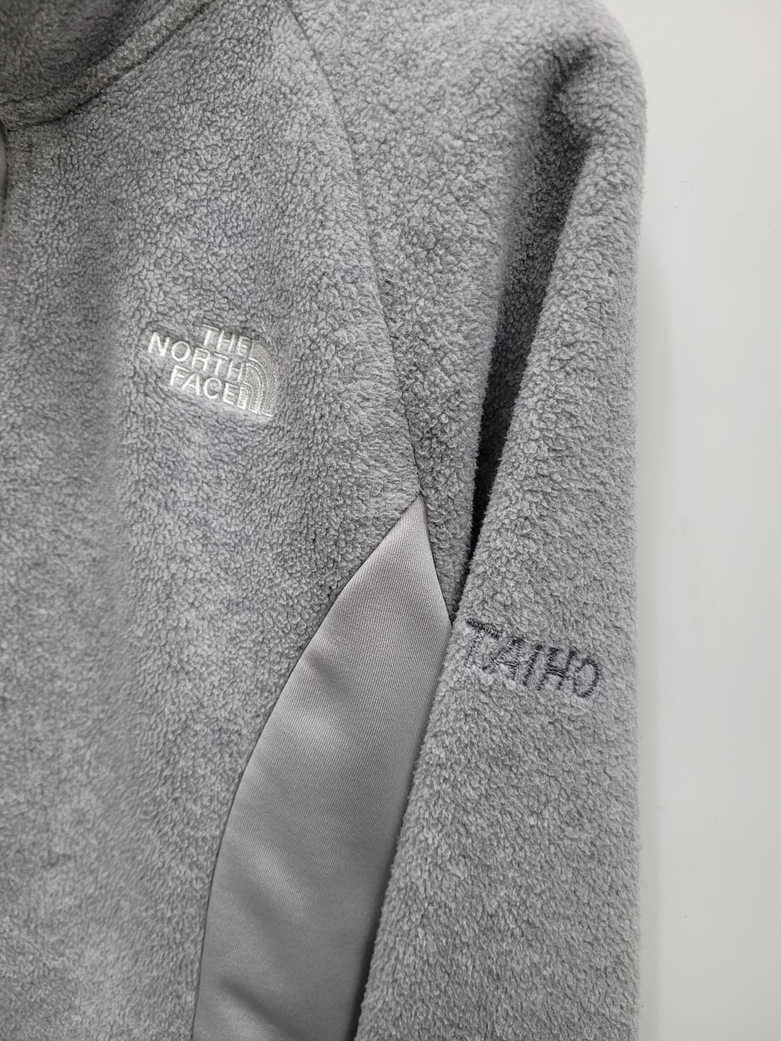 노스페이스 마운틴 애슬레틱 모크넥 기모 플리스 자켓 / 여 90 그레이
 상품이미지5