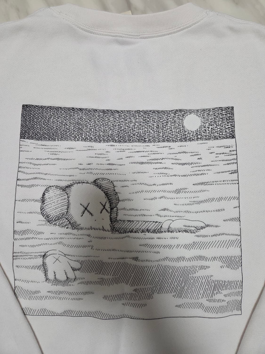 유니클로 X 카우스 스웻셔츠 상품이미지3