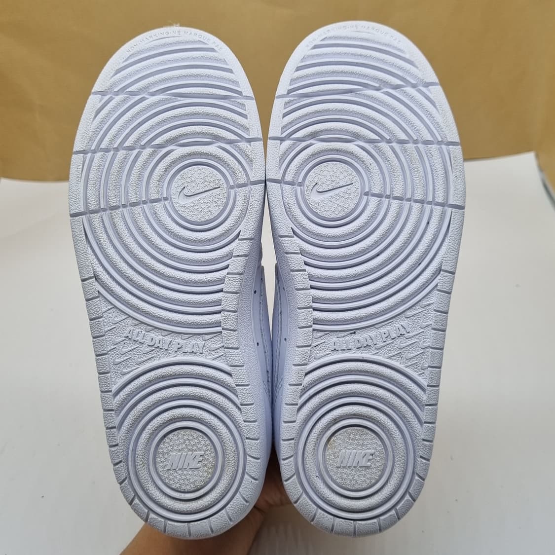 나이키 코트버로우 로우 스니커즈 230. 상품이미지3