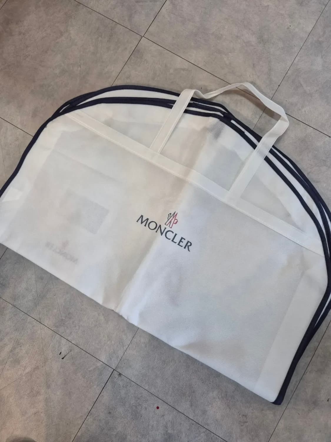 몽클레어 마야 패딩 상품이미지10