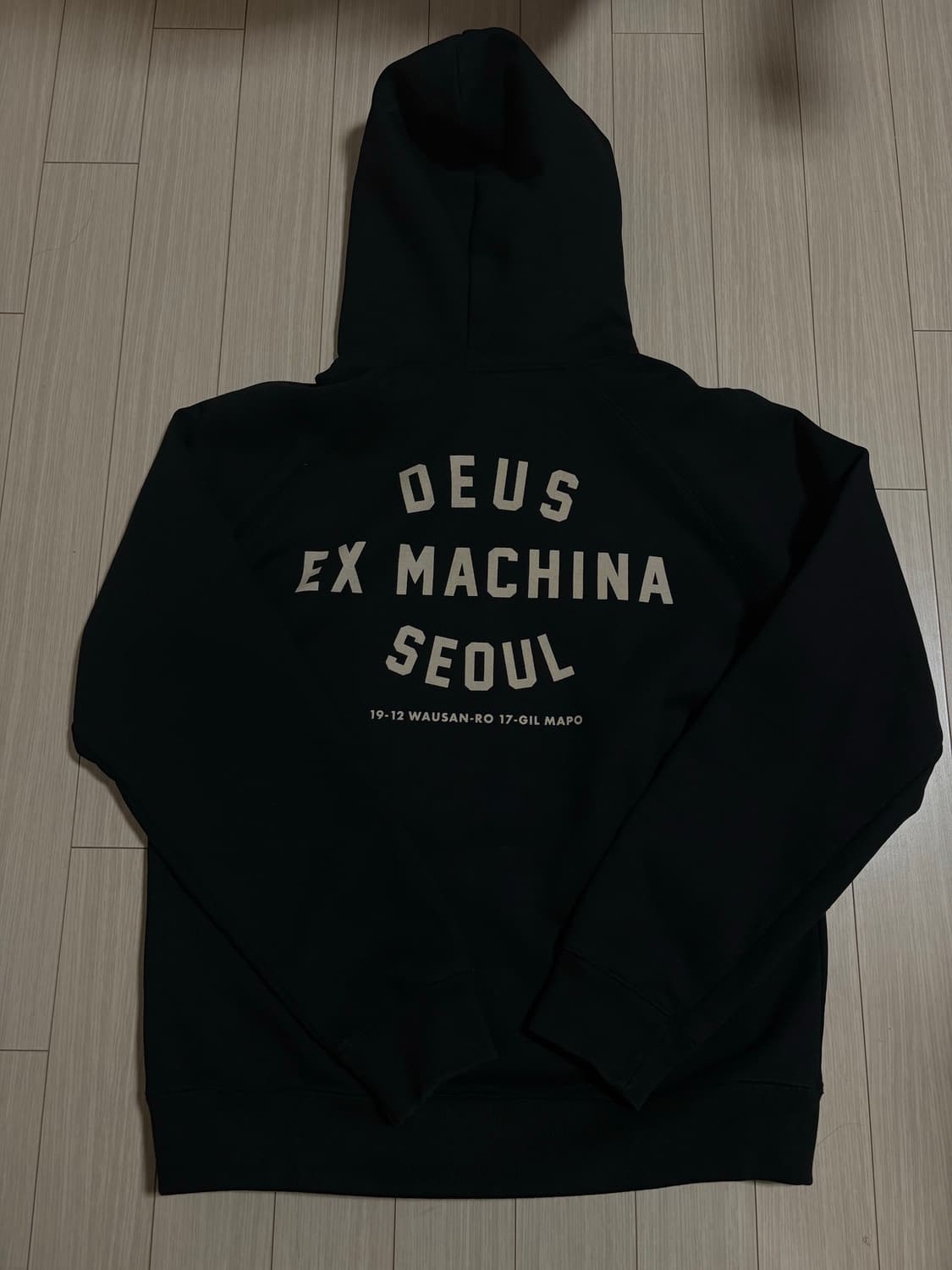 데우스 서울 후드 판매합니다 상품이미지3