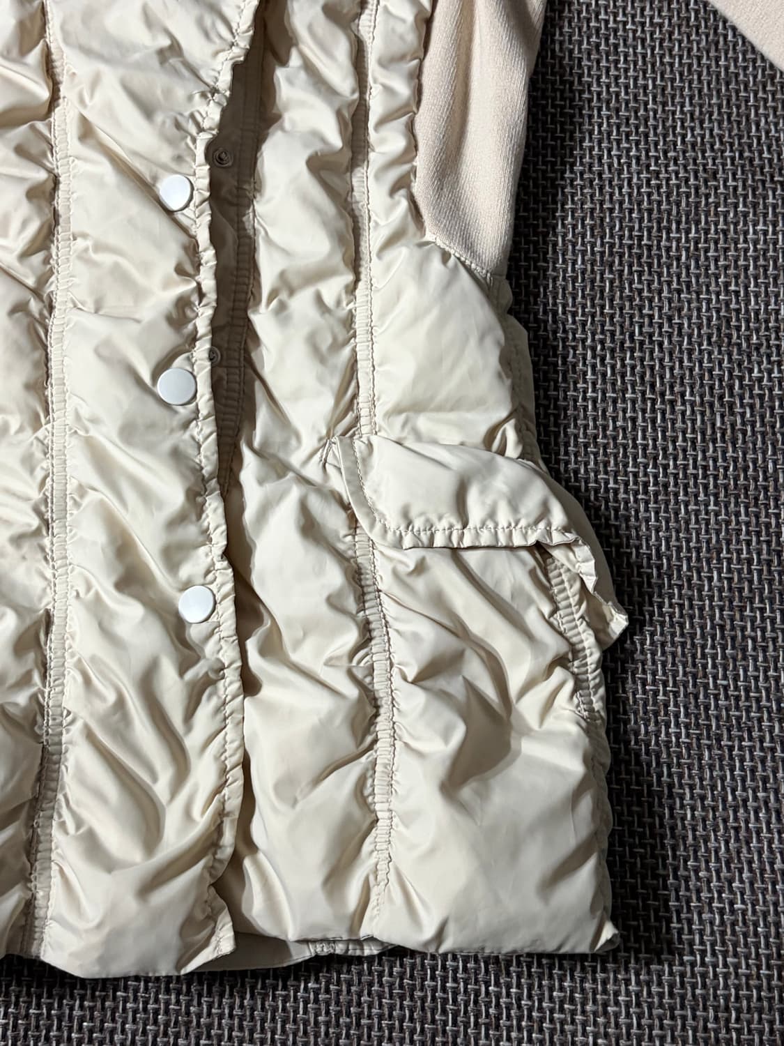 이세이미야케 사이드 패널 다운 자켓 상품이미지4