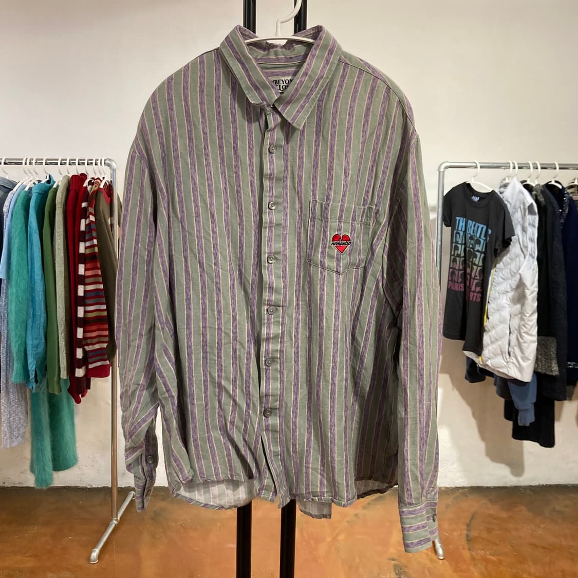 비욘드 클로젯 하트 패치 스트라이프 셔츠 상품이미지5