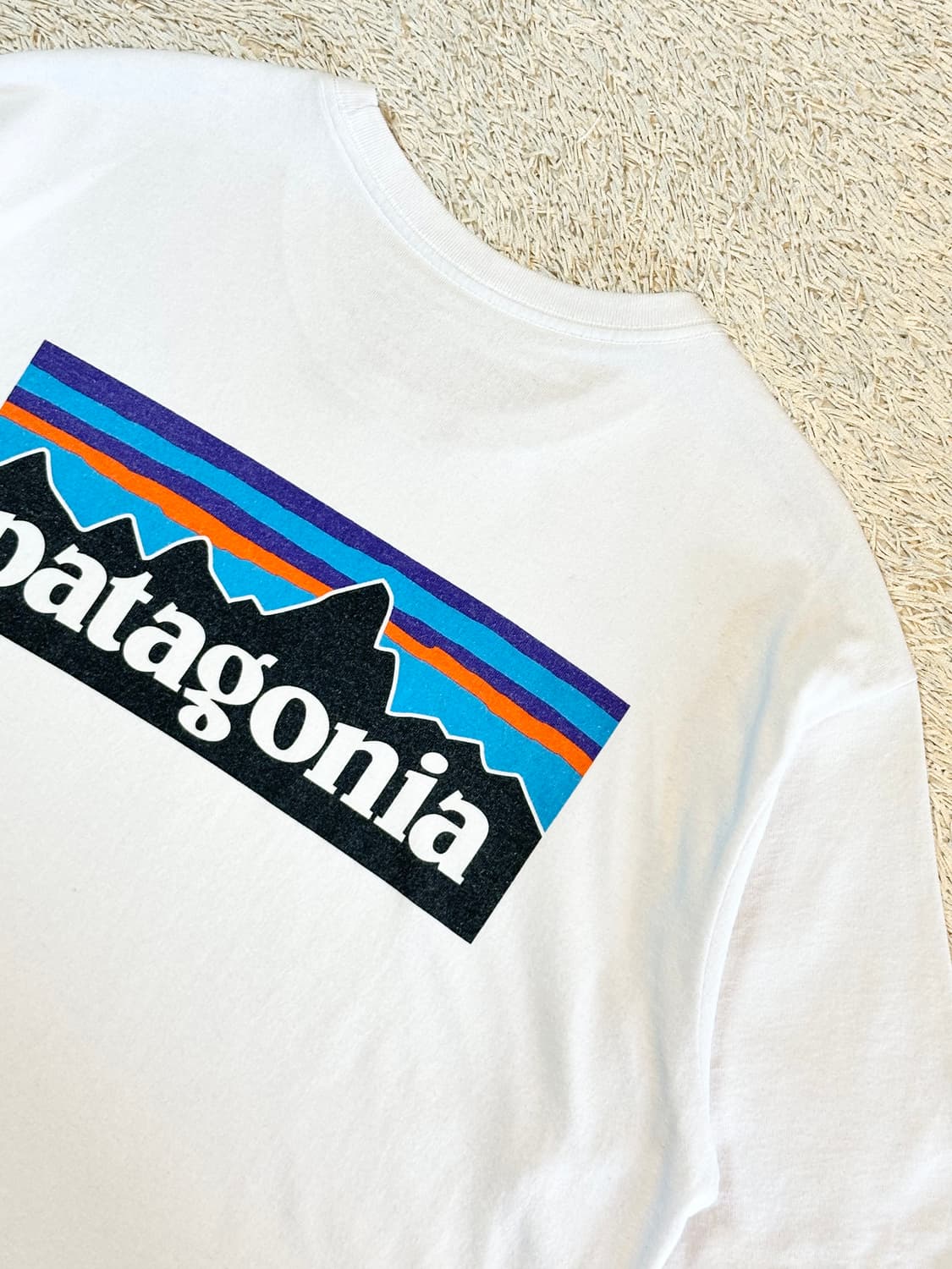 파타고니아 PATAGONIA 백프린팅 반팔 티셔츠 화이트 상품이미지4