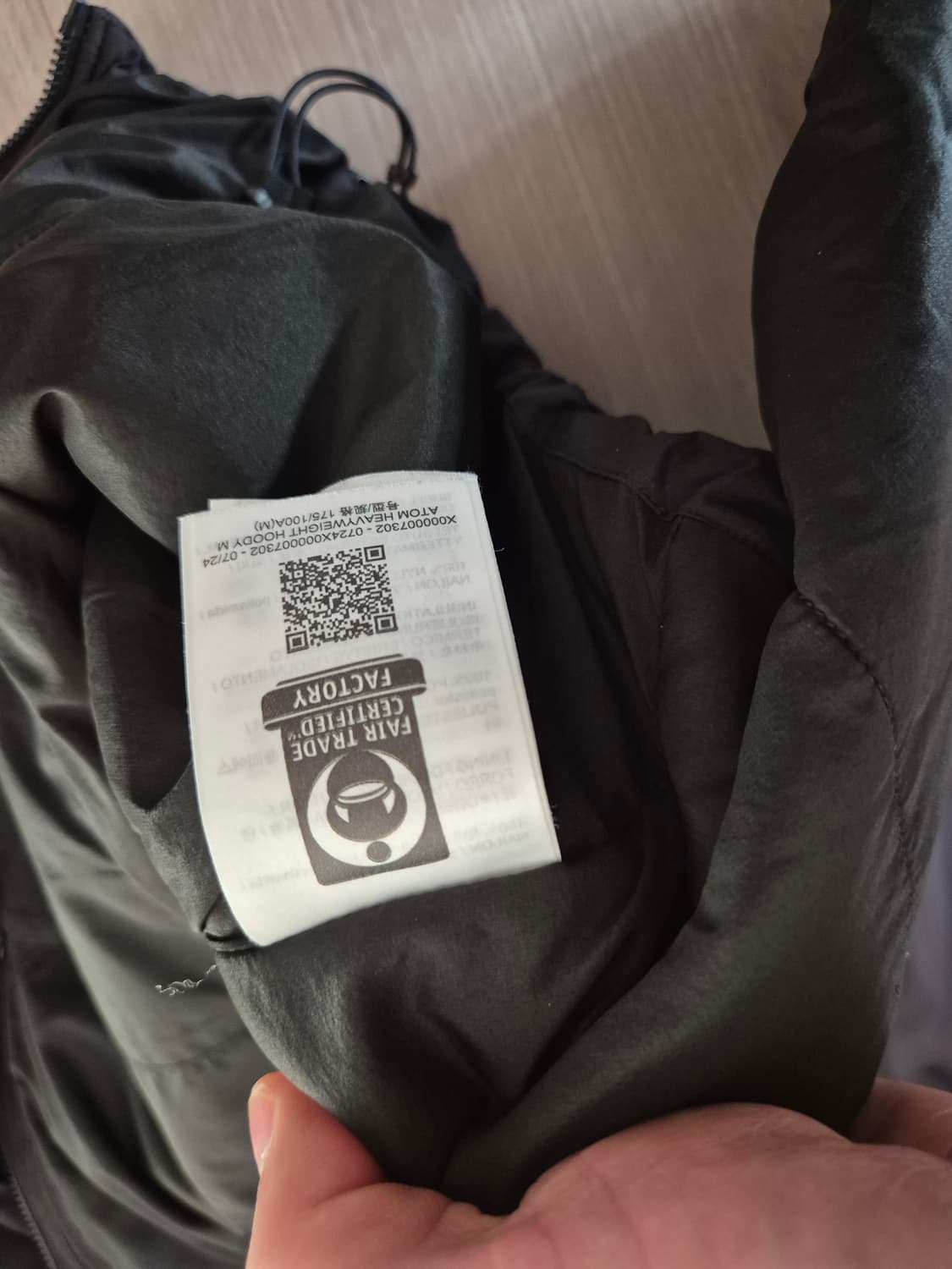 [M] 아크테릭스 아톰 헤비웨이트 후디 블랙 상품이미지3