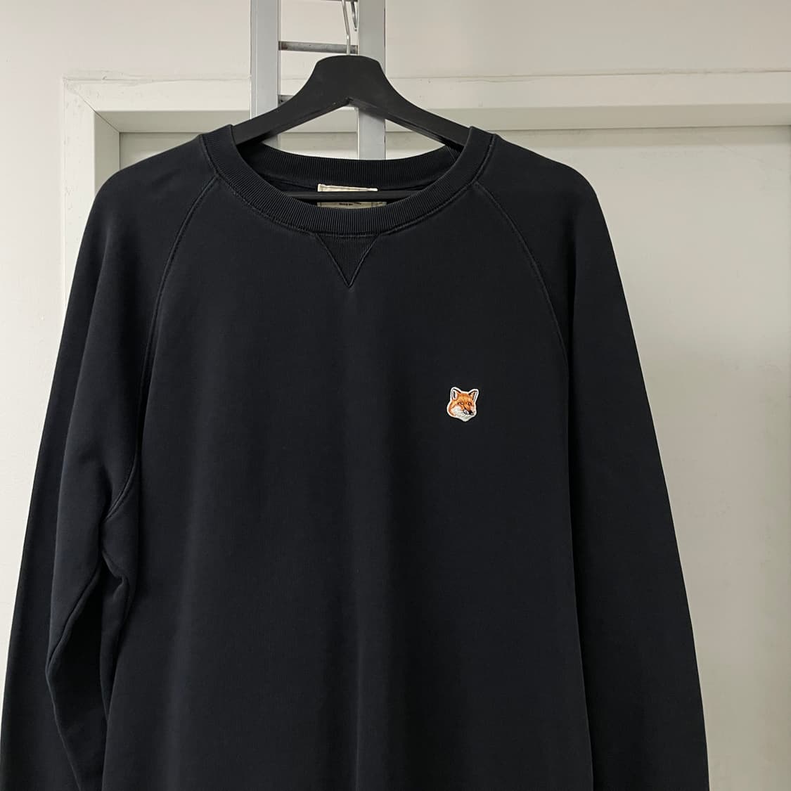 메종키츠네 블랙 폭스 맨투맨 L 상품이미지2