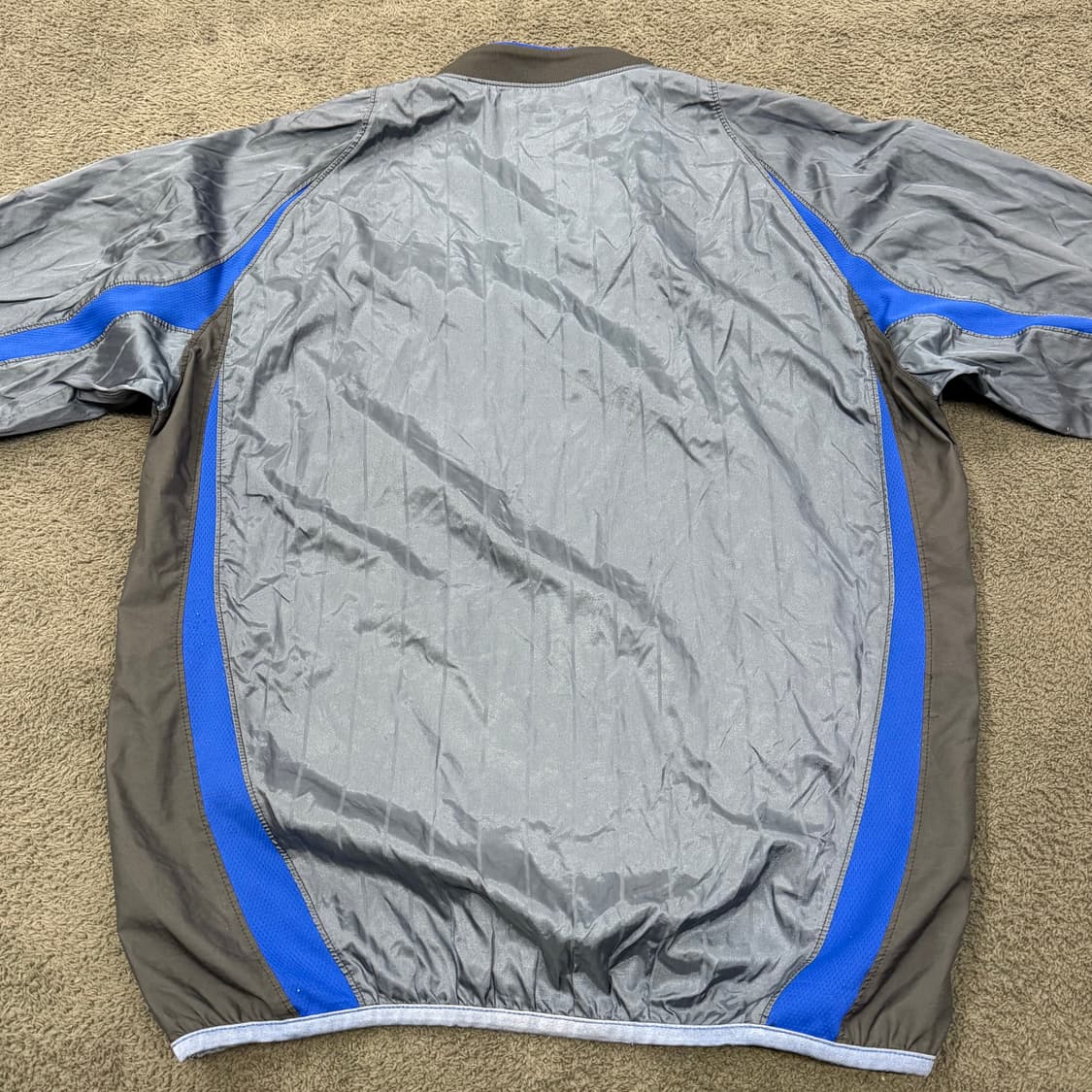 [정품/M] 아식스 올드스쿨 웜업 브이넥 상품이미지4