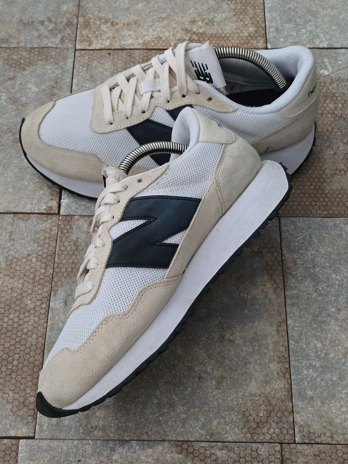 (250)뉴발란스 237 베이지 블랙  상품이미지5