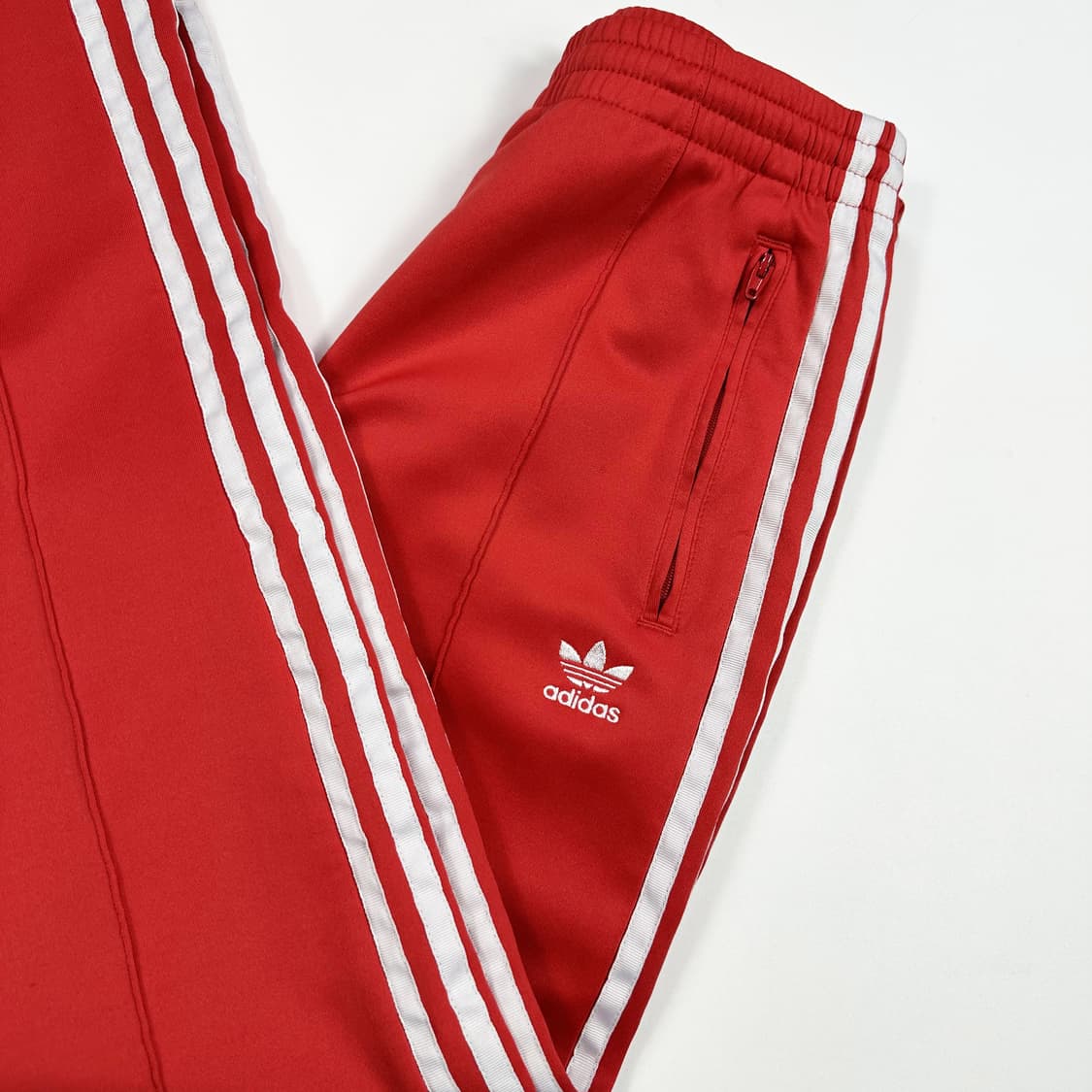 아디다스 슈퍼스타 레드 트랙 츄리닝바지 (XS 여성추천) 상품이미지1