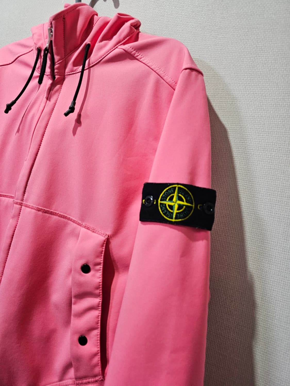 정품 스톤아일랜드 20FW 소프트쉘 후드 자켓 90 / S 상품이미지2