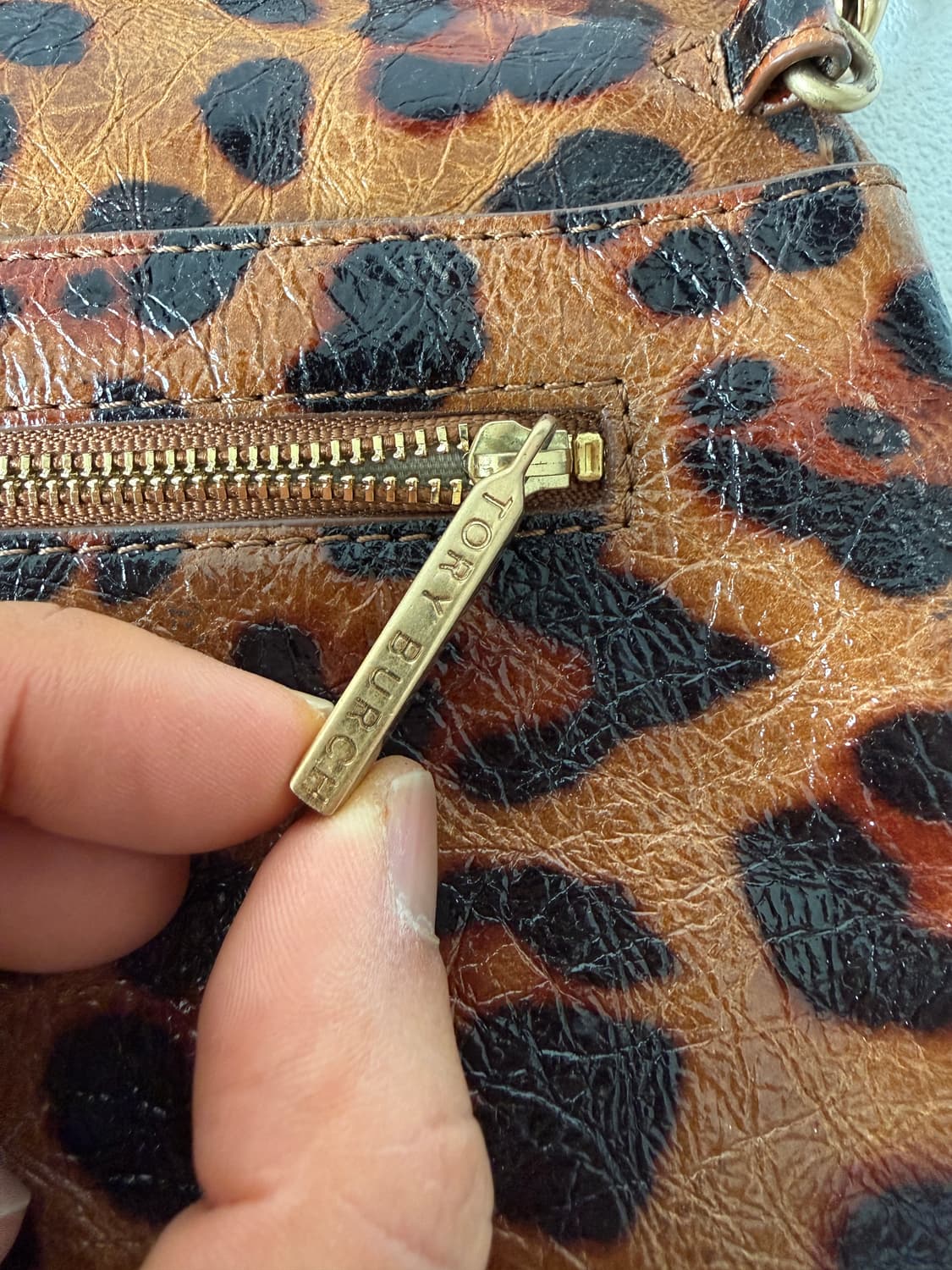 토리버치(TORYBUCH) 레더 레오파드 체인백 상품이미지6