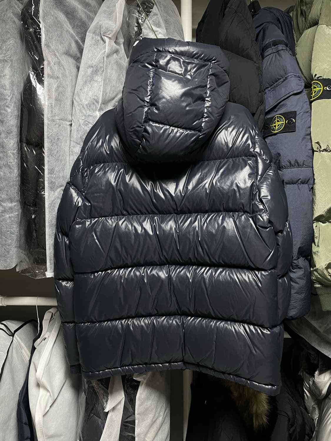 [1사이즈] 몽클레어 에크린스 쇼트 다운 패딩 자켓 네이비 상품이미지2