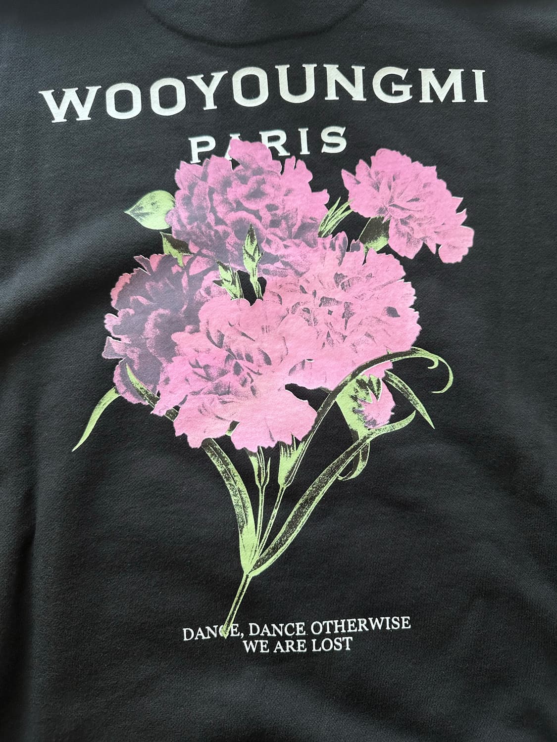 WOOYOUNGMI 우영미 플라워 백로고 후드 블랙 상품이미지8