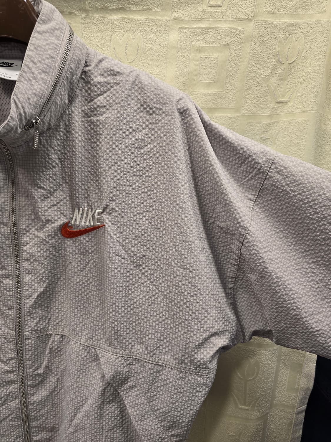 거의새거) 나이키 트렌드 스우시 우븐 자켓 그레이 100 상품이미지5