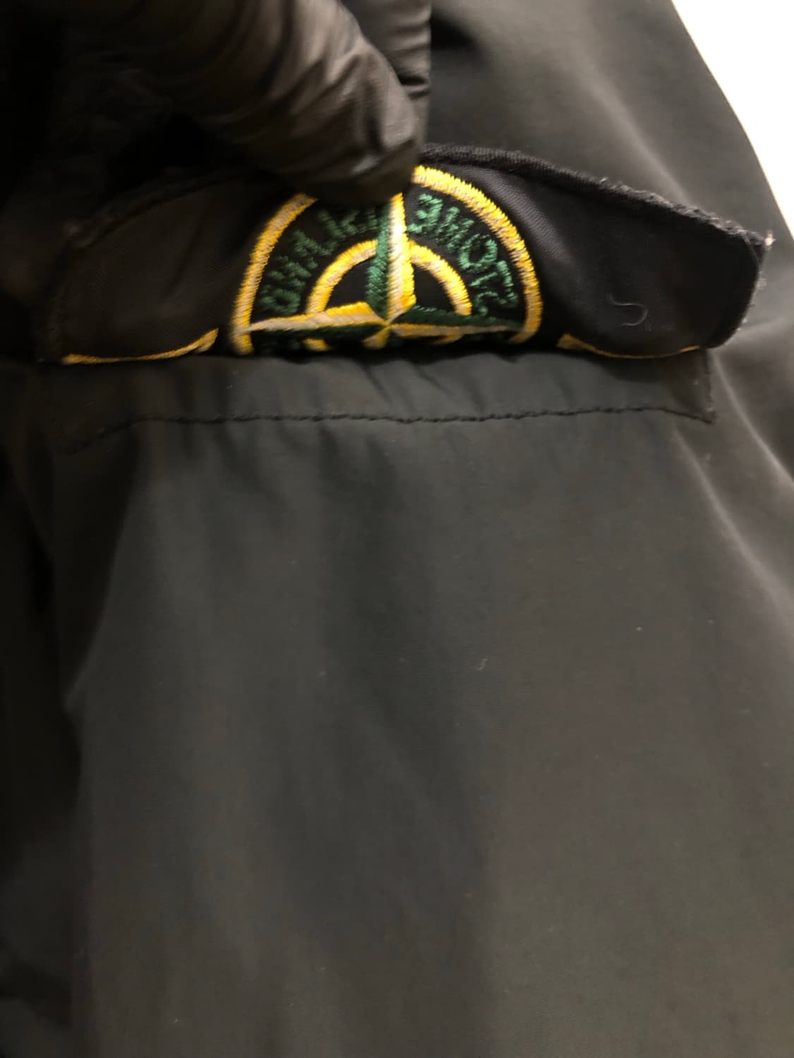 스톤아일랜드 코요테 퍼 덕다운 마이크로 랩스 롱패딩 블랙 상품이미지6