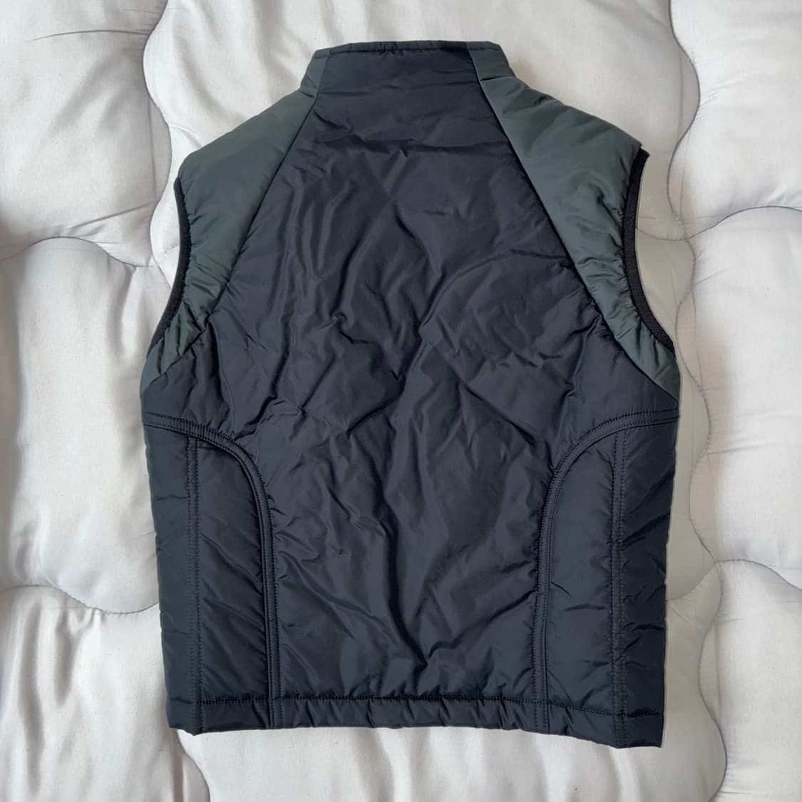 허그유어스킨 패딩 조끼 상품이미지2