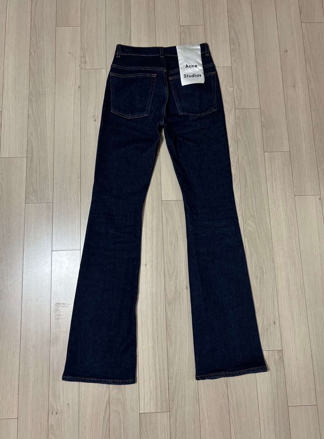 아크네스튜디오 부츠컷 데님 상품이미지2