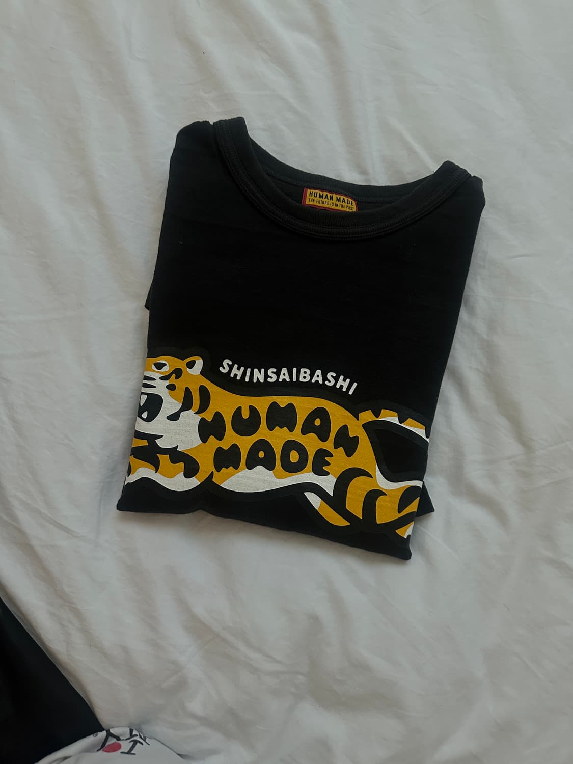 휴먼 메이드 포켓 티셔츠 블랙 - 신사이바시 파르코 스토어 한정 상품이미지2