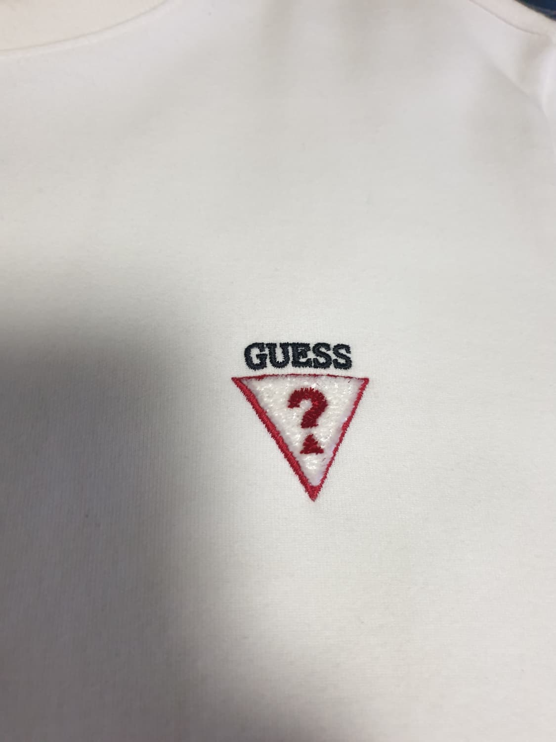 게스 자수패치로고 혜비코튼 롱슬리브 화이트 (M) 상품이미지2